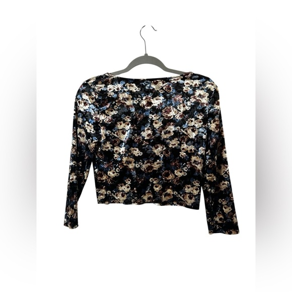 Forever 21 Velvet Floral Long Sleeve V-Neck Top Size L - Picture 5 of 7